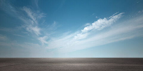 汽车无缘无故被别人划了怎么办